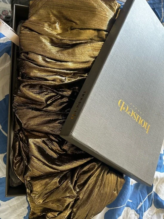 House of CB Metallic Gold Off-Shoulder Ruffle Crop Delphina Top - NWT - XS - Picture 8 of 11